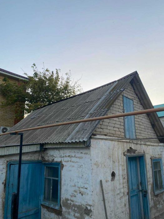 Продам шифер для крыши вместе с деревянным каркасом