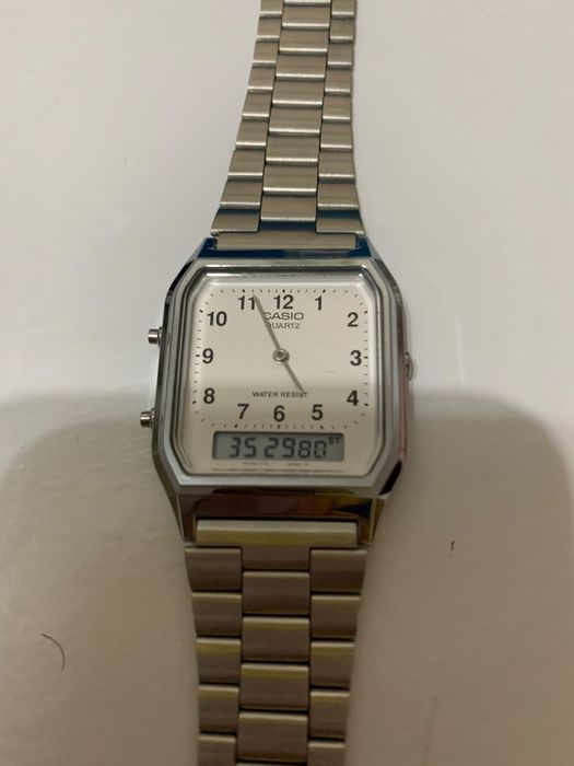Часы Casio на ходу