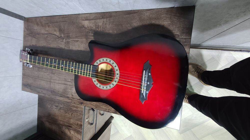 Akustik gitara masla