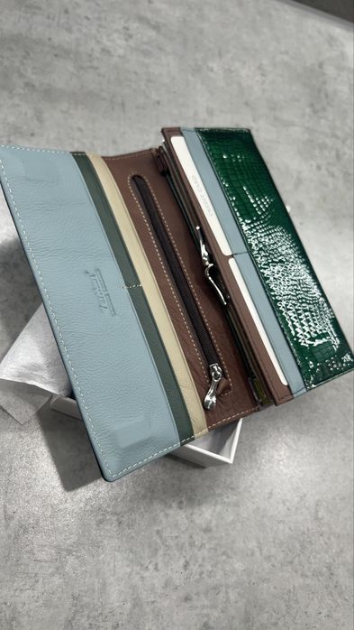 Кошелек из натуральной кожи