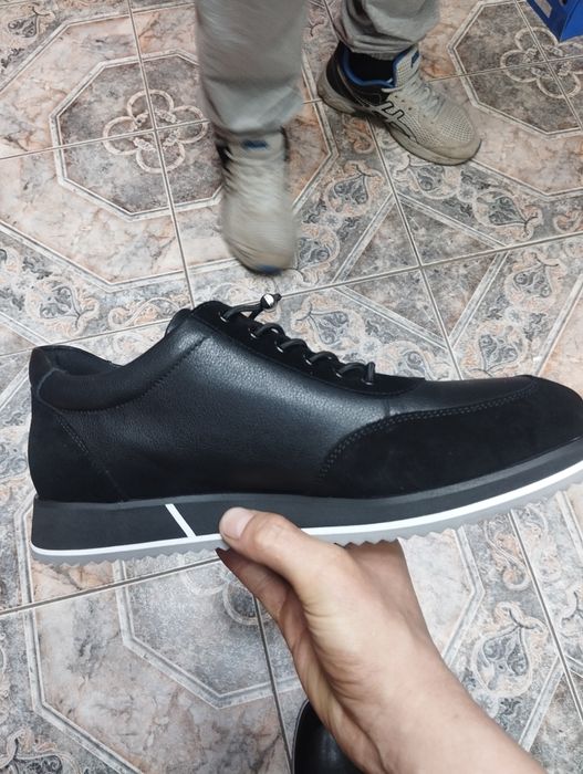 Продаю Новые 42 размер