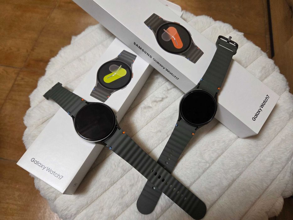 НОВ Часовник Samsung Galaxy Watch 7