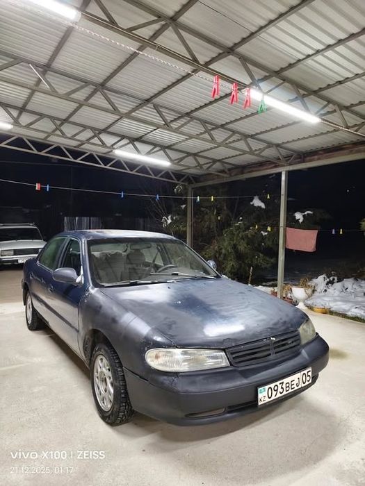 Продам Kia 2л механика 1997год