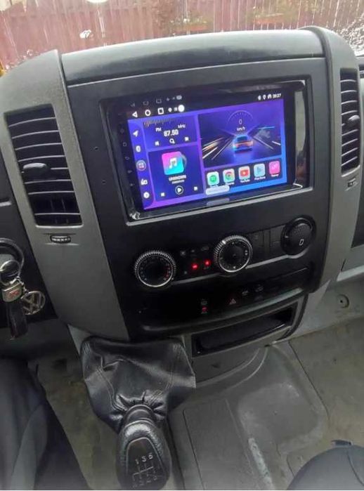 Navigatie Carplay 4GB Mercedes Vito Sprinter Viano AB Class VW Crafter
