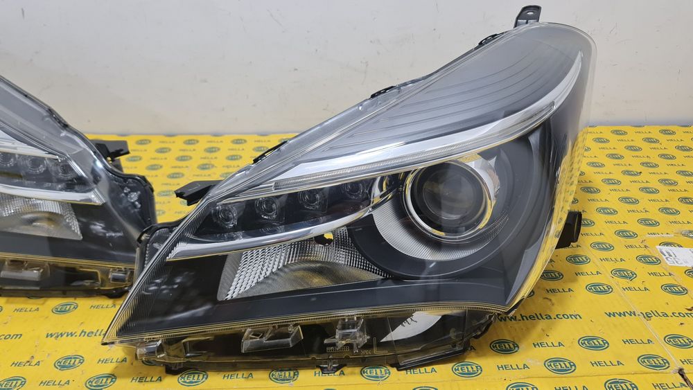 Far faruri halogen led drl Toyota Yaris 3 2014+ HIR2 81130-0DA50
