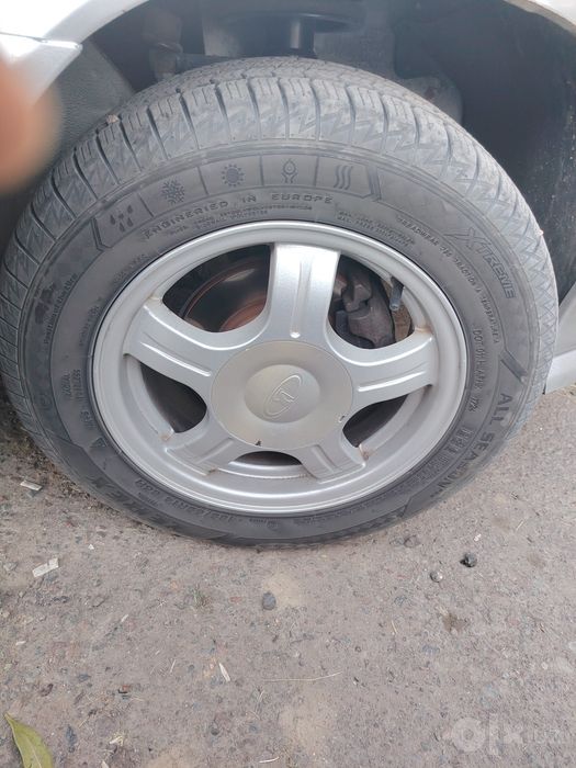 Продаю приора диски с резиной