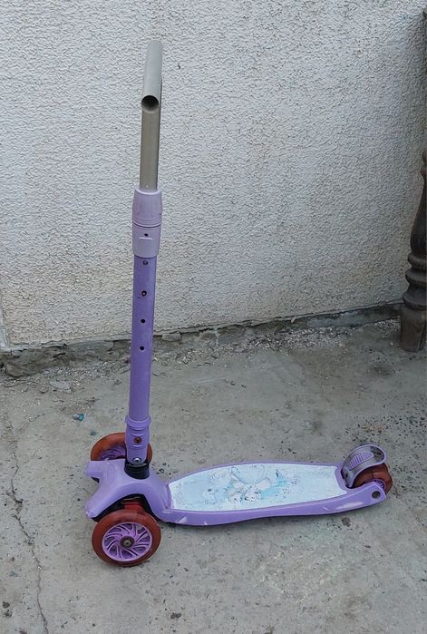 Детский удобный самокат