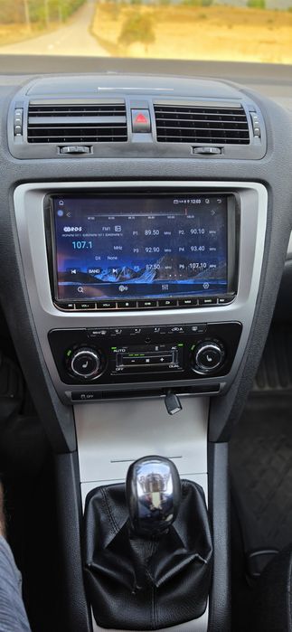Skoda Octavia 2 facelift 2011 1.6 TDi