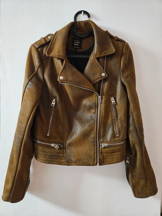 Geaca dama, Bershka, Piele ecologica intoarsa, Xs, Maro, vintage