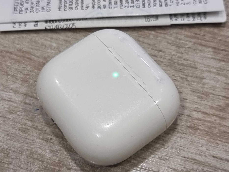 Apple AirPods 4 gen