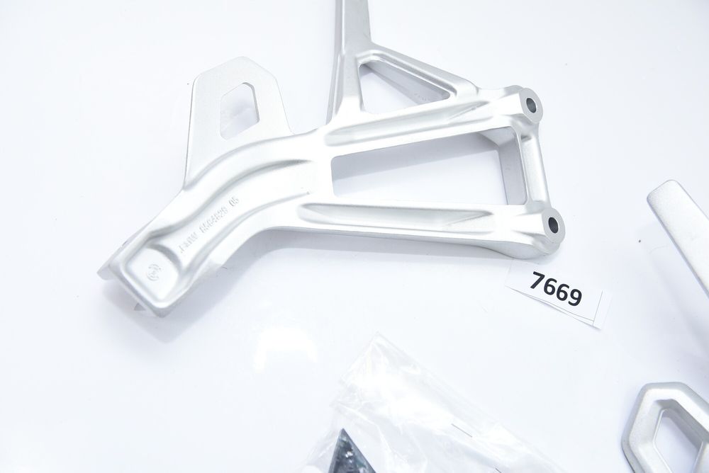 Set Suporti Cutie Bagaj Scarite Pasager Spate Stanga Dreapta BMW