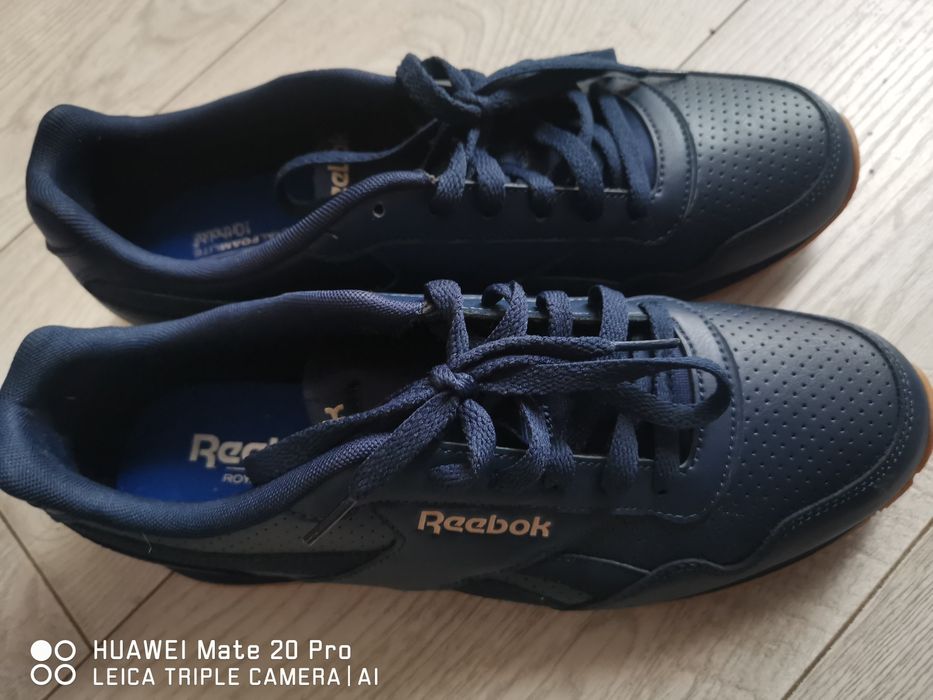 Продавам чисто нови маратонки Reebok 44