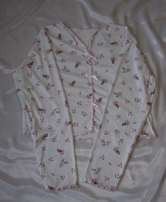 Женская пижама.