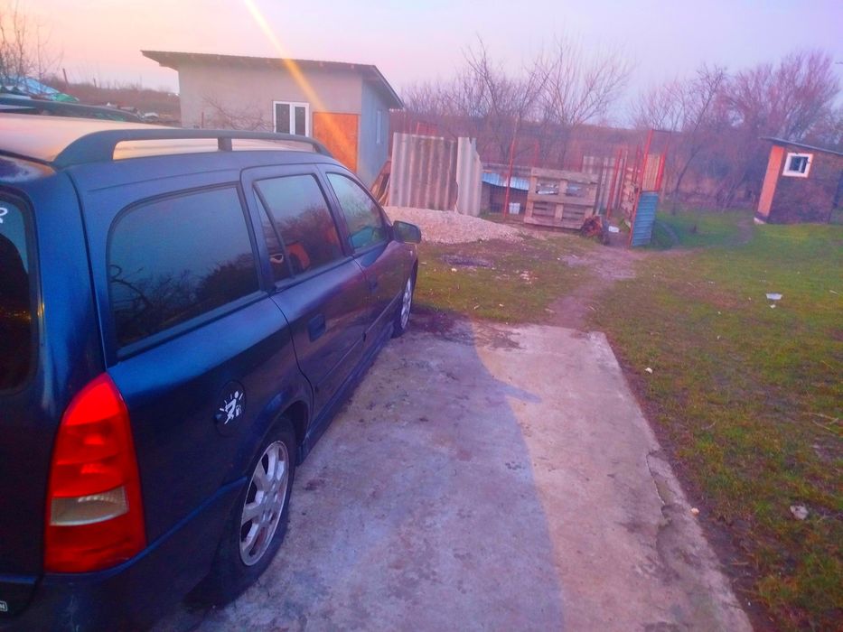 Vănd Opel asta G