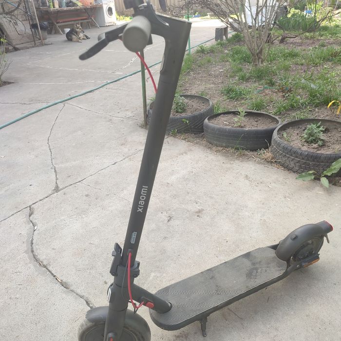 Самокат xiaomi   .