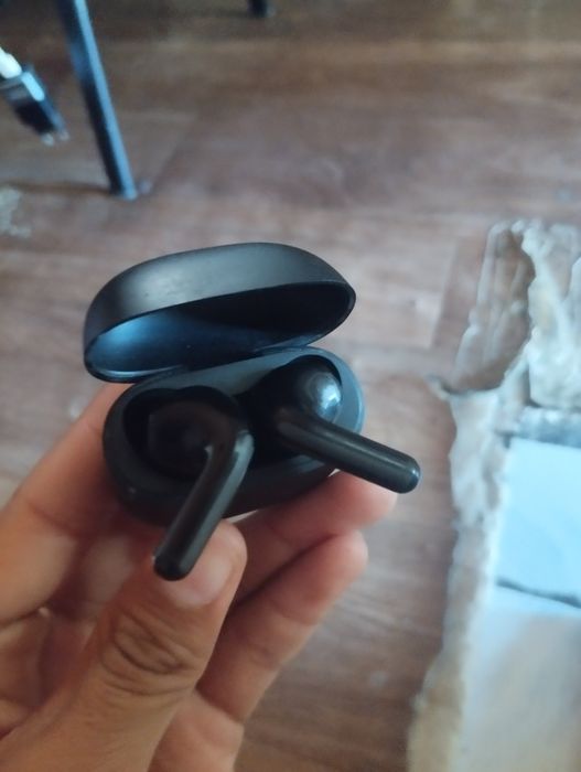 Redmi buds 8 active