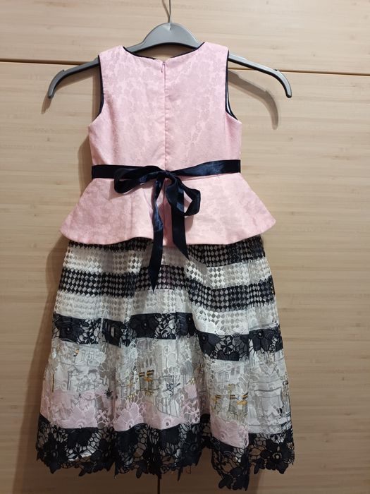 Официална рокля  7-8г