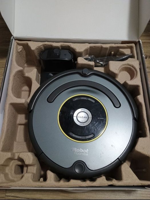 Aspirator robot Roomba 615