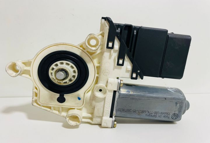 Motoras macara geam dreapta spate 1K0959704B/993425100 Skoda Octavia