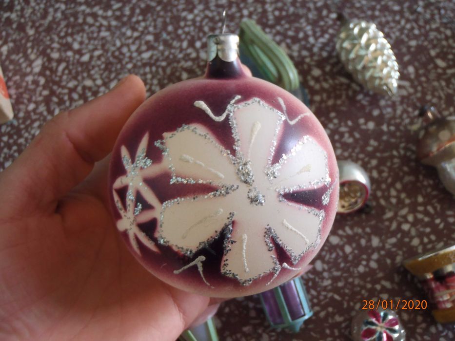 Уникални ретро СТЪКЛЕНИ коледни играчки за елха.