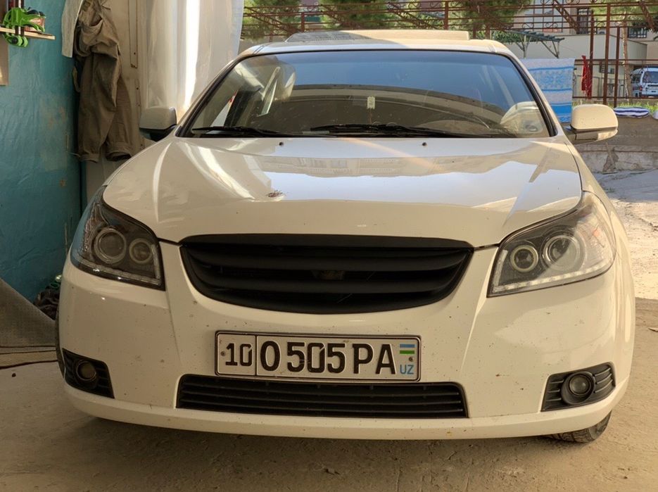 Облицовка решетка радиатор epica