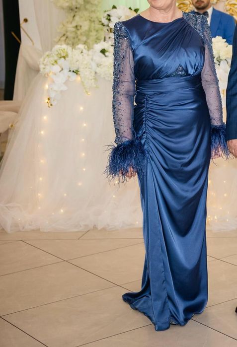 Стилна рокля за официални поводи