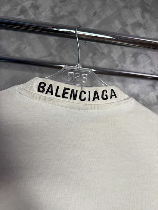 Tricou Balenciaga