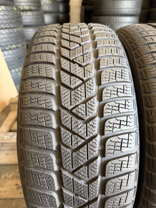 2 anvelope iarna 215/55/17 , 98 V , Extra load , Pirelli , DOT 2022 , 6.6 mm !