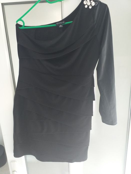 Rochie neagră pt evenimente,nouă