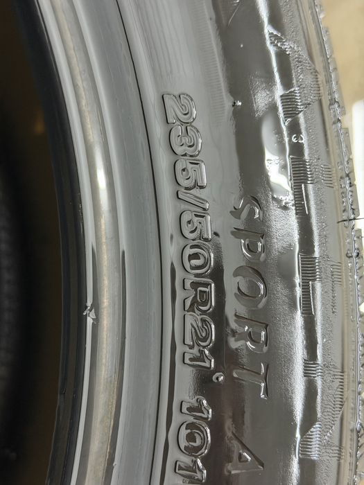 235/55/21 летние шины Bridgestone