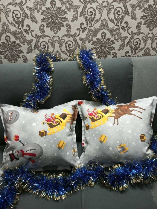 Декоративные  новогодние подушки