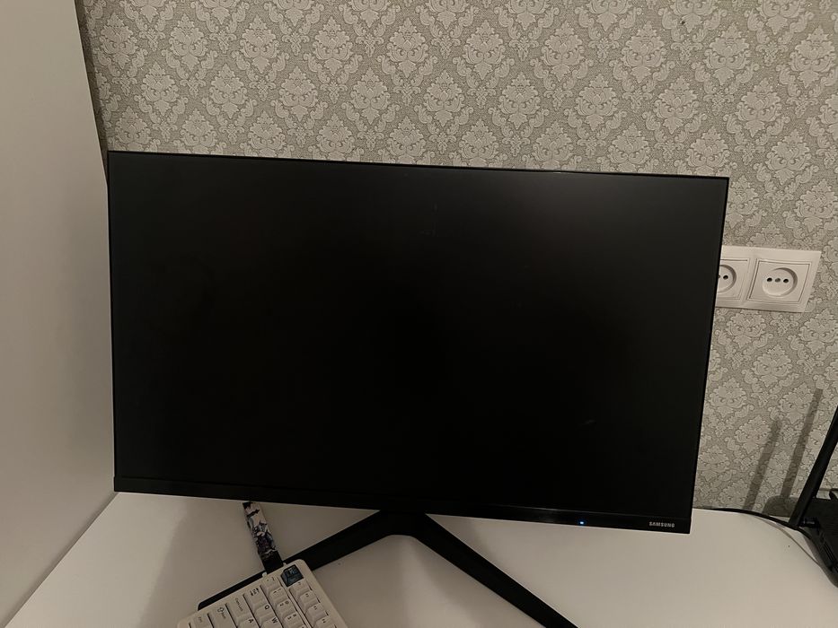 Монитор Samsung 75герц
