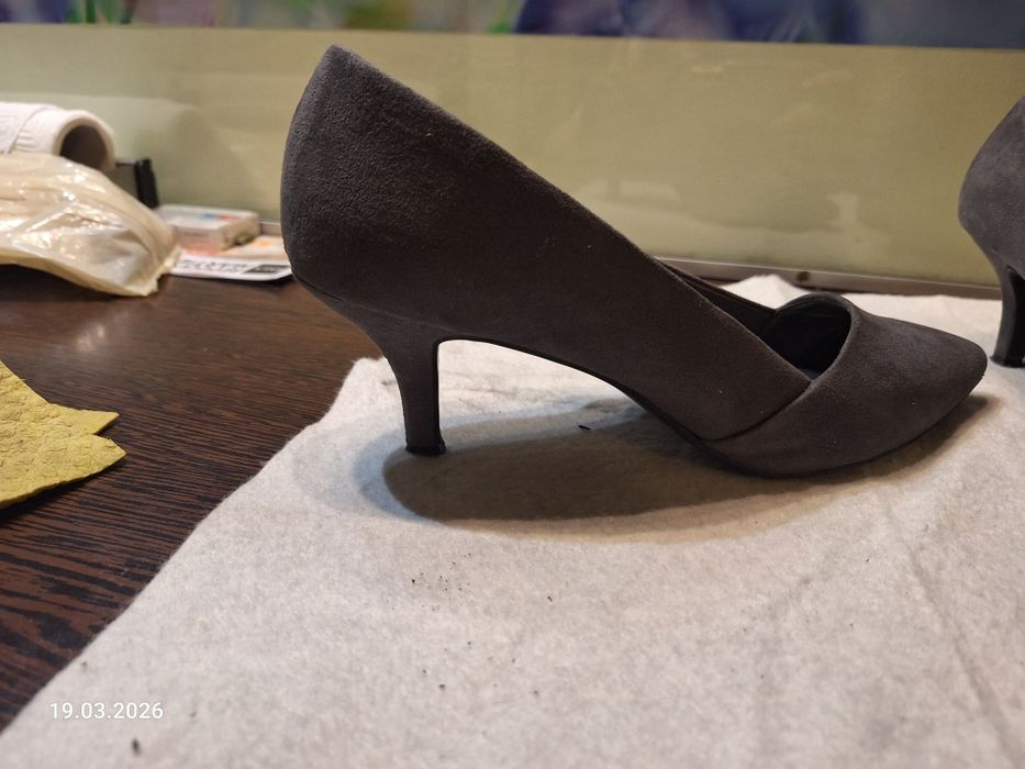 Pantofi dama piele intoarsa gri