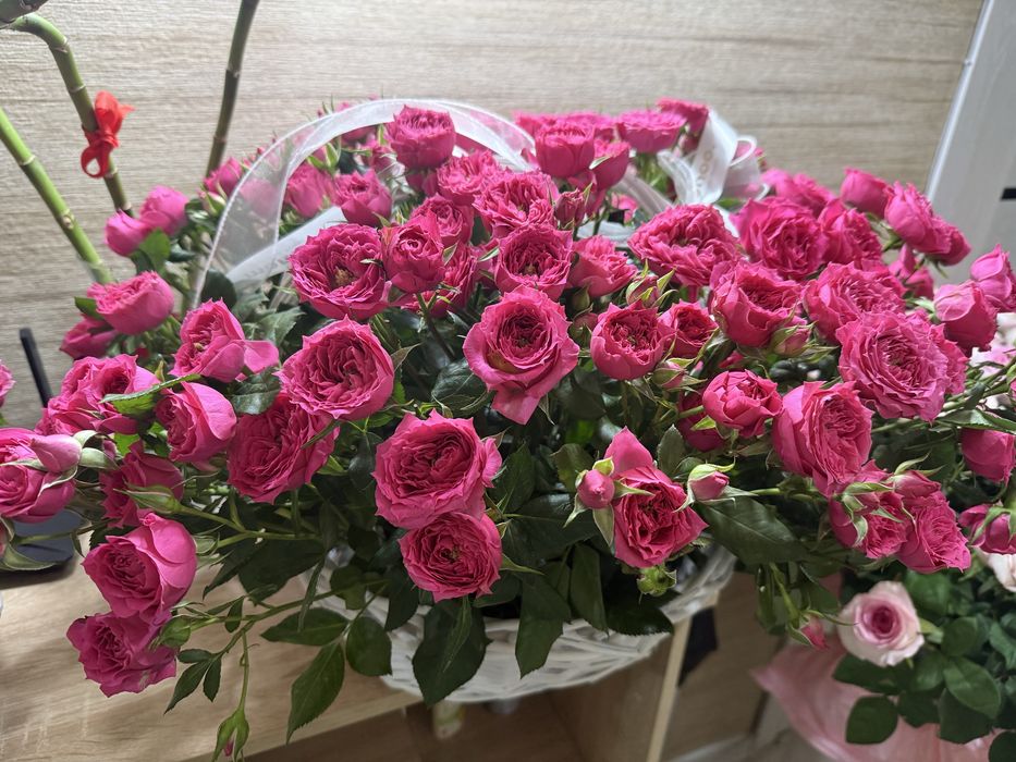 Букет цветов в корзине