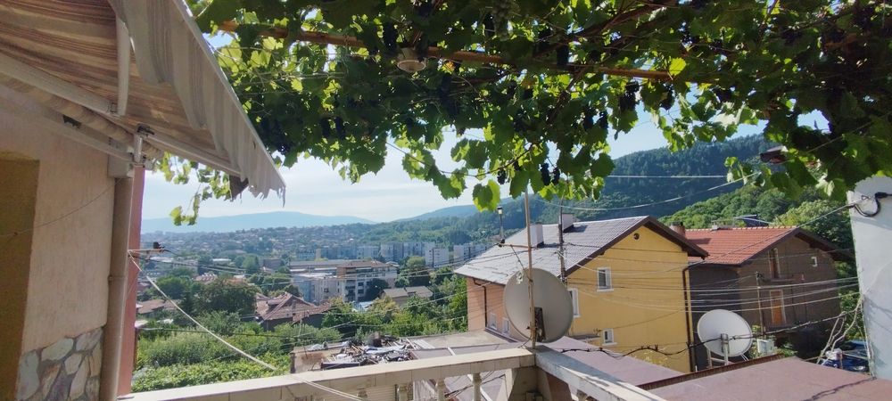 Продава се Етаж от къща в Перник, Варош - 80 кв.м за 788 €/кв.м - Снимка #16