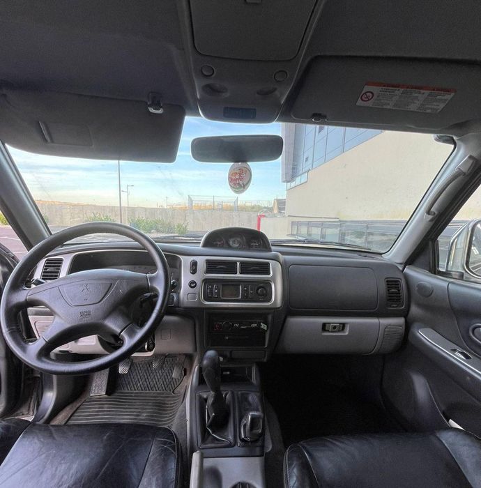 Vand Pajero Sport 2,5 impecabil
