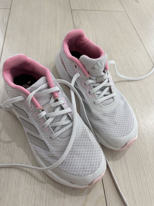 Кроссовки Adidas оригинал