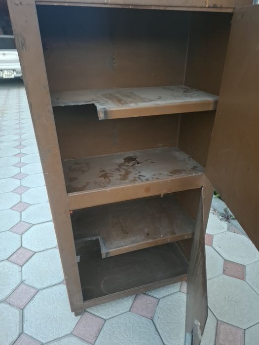 Сейф металический