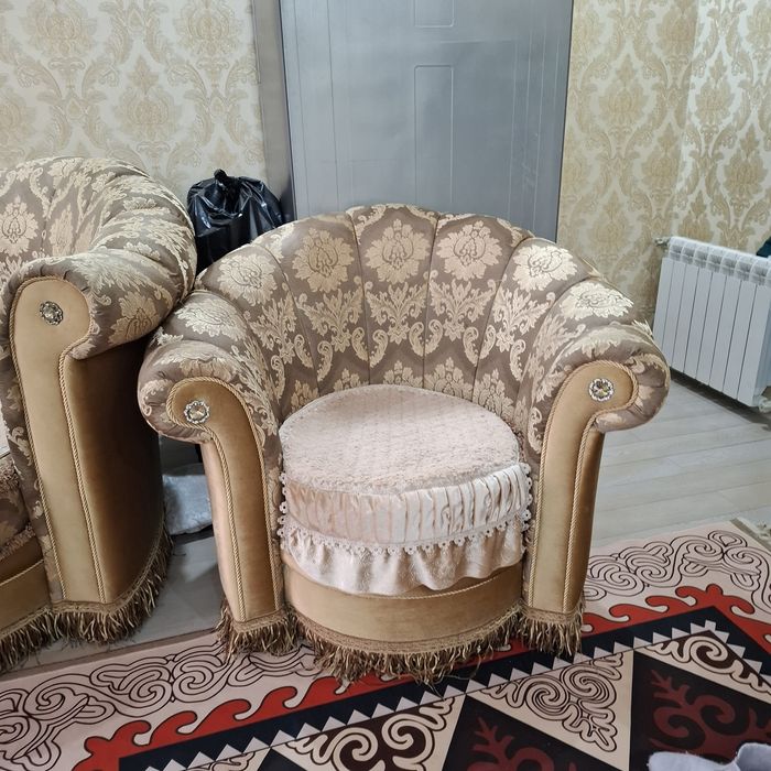 Диван жаксы сапада