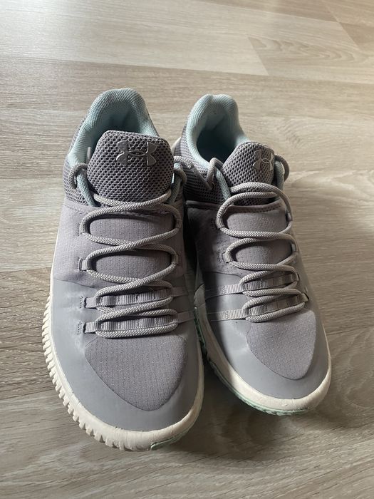 Adidasi Under Armour