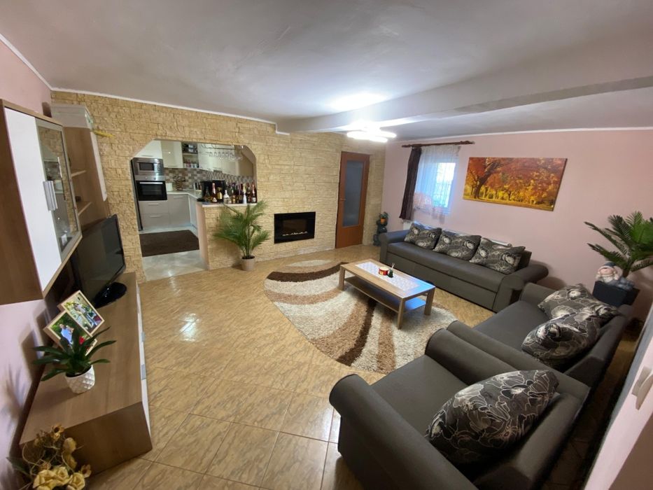 Casa de vanzare in Horia