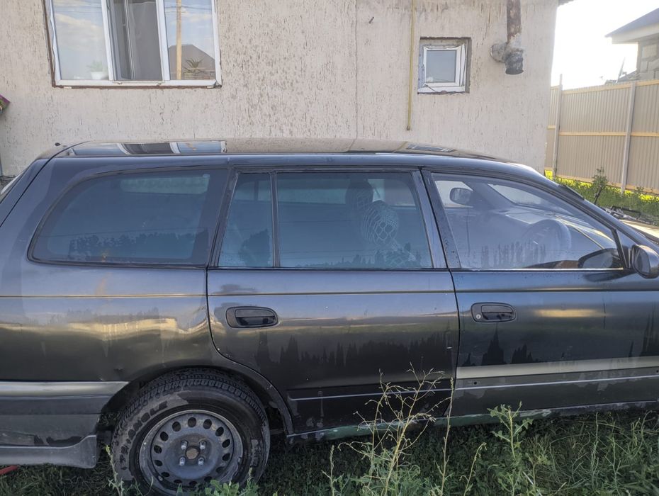 Toyota caldina 1996