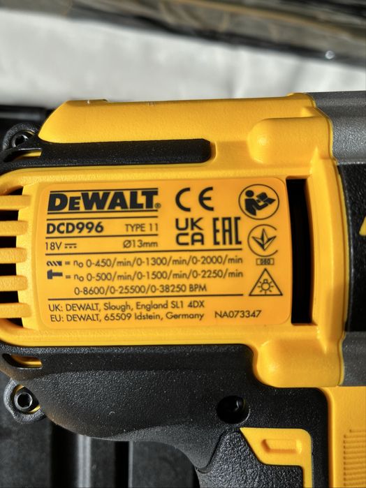 Нов винтоверт Dewalt DCD996