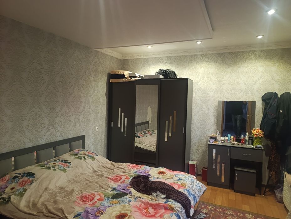 Srochna 4 xona 4 sotiq