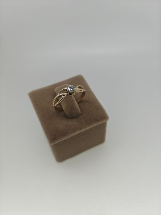 Inel logodna cu diamant 0.21Ct aur 9k 2.05gr (r)