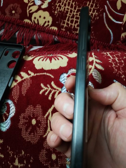 Продам сот телефон редми 13 с 256 гб