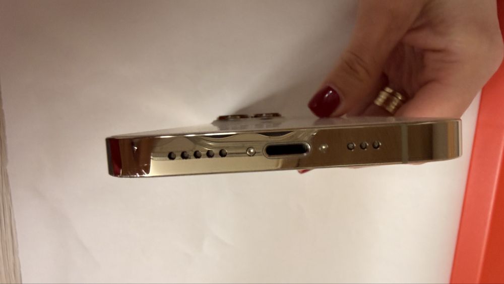 iPhone 13 Pro 128GB Gold – stare foarte bună, deblochat + sticlă protecție nouă