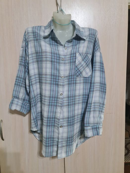 Новая рубашка белая  50 размер хб в клетку до 52р