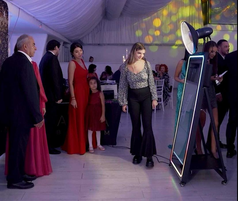 Oglinda Magica Foto MODEL Nou Cabina foto Ploiesti Organizari Party