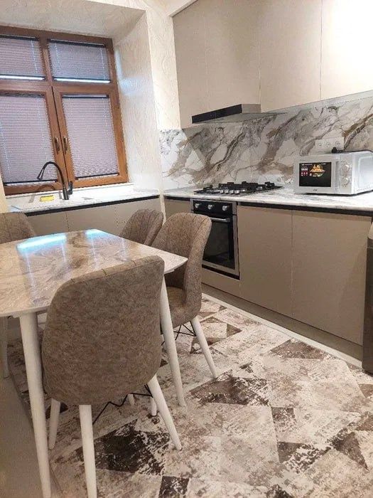 Novza metroda 2 xonali kvartira ijaraga beriladi